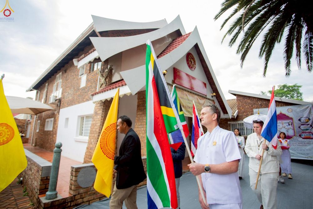 ภาพ No.255143:วันที่ 12 ตุลาคม พ.ศ. 2568 พิธีทอดกฐินสามัคคีสร้างทุกสิ่ง วัดพระธรรมกายโจฮันเนสเบิร์ก  ประเทศสาธารณรัฐแอฟริกาใต้