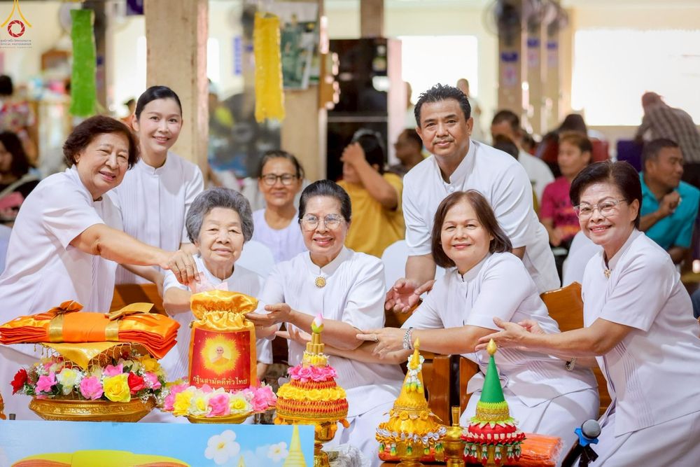 ภาพ No.251930:วันที่ 10 ตุลาคม พ.ศ. 2568 พิธีทอดกฐินสามัคคีทั่วไทย 30,000 วัด โดยคณะศิษยานุศิษย์ บูชาธรรม 81 ปี หลวงพ่อธัมมชโย  ร่วมกับ มหาวิทยาลัยนเรศวร  ณ วัดศรีรัตนาราม(จูงนาง) ต.ท่าทอง อ.เมือง จ.พิษณุโลก