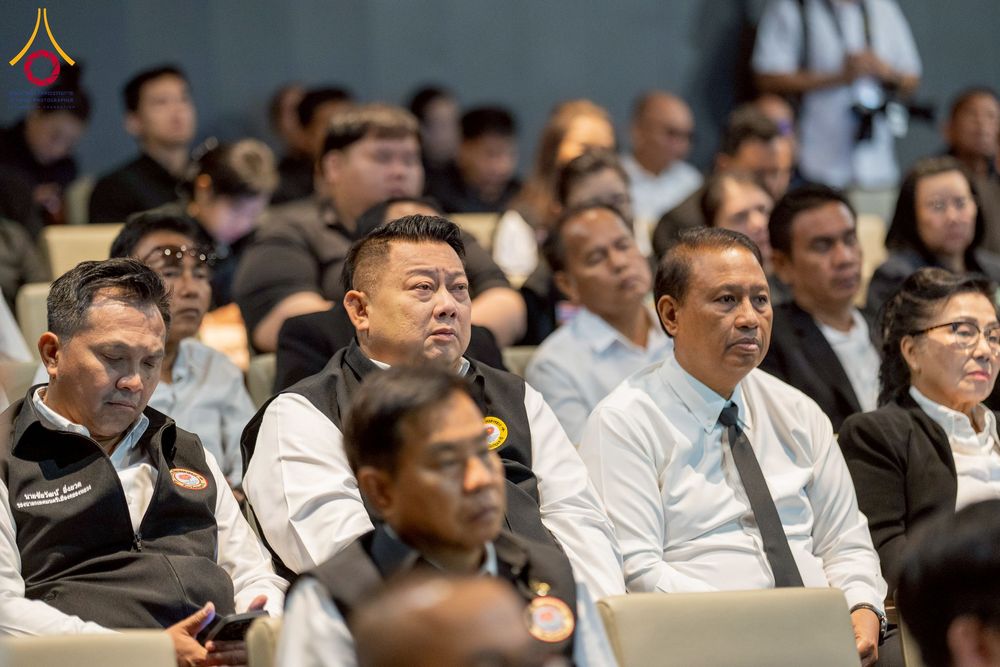 ภาพ No.271894:วันที่ 22 พฤศจิกายน พ.ศ. 2568 ผู้ว่าฯ ปทุมธานี ลงพื้นที่เยี่ยม “อำเภอคลองหลวง” พร้อมชมการเตรียมความพร้อมเทศกาลสวนดอกไม้ปทุมธานี “ทุ่งสวรรค์ ตะวันฉาย” ณ วัดพระธรรมกาย