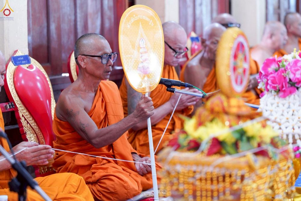 ภาพ No.253162:วันที่ 12 ตุลาคม พ.ศ. 2568 พิธีทอดกฐินสามัคคีทั่วไทย 30,000 วัด โดยคณะศิษยานุศิษย์ บูชาธรรม 81 ปี หลวงพ่อธัมมชโย ณ วัดโพธิ์  ต.โรงช้าง อ.มหาราช  จ.พระนครศรีอยุธยา