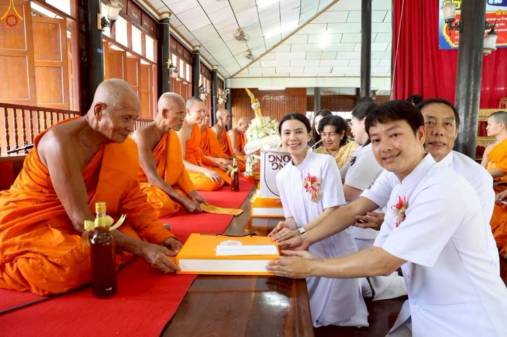 ภาพ No.265186:วันที่ 12 ตุลาคม พ.ศ. 2568 พิธีทอดกฐินสามัคคีทั่วไทย ณ วัดบางสะแก ต.บางสะแก อ.บางคนที จ.สมุทรสงคราม โดยคณะศิษยานุศิษย์ บูชาธรรม 81 ปี หลวงพ่อธัมมชโย