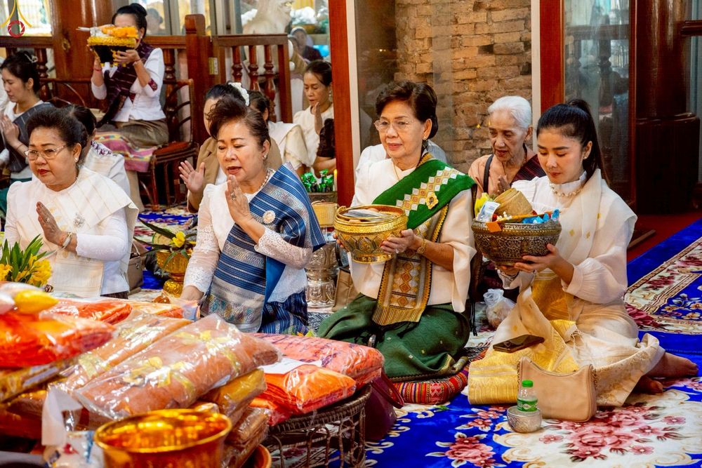 ภาพ No.271714:วันอาทิตย์ที่ 26 ตุลาคม พ.ศ. 2568 กฐินสมทบวัดต่างประเทศ โดยคณะศิษยานุศิษย์ บูชาธรรม 81 ปี  หลวงพ่อธัมมชโย ณ วัดสีอัมพอน นครเวียงจันทน์ สปป.ลาว