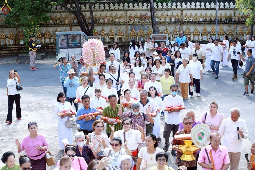 ภาพ No.259473:วันที่ 11 ตุลาคม พ.ศ. 2568 พิธีทอดกฐินสามัคคีทั่วไทย 30,000 วัด โดยคณะศิษยานุศิษย์ บูชาธรรม 81 ปี หลวงพ่อธัมมชโย ณ วัดสีกัน(พุทธสยาม) ดอนเมือง กรุงเทพฯ