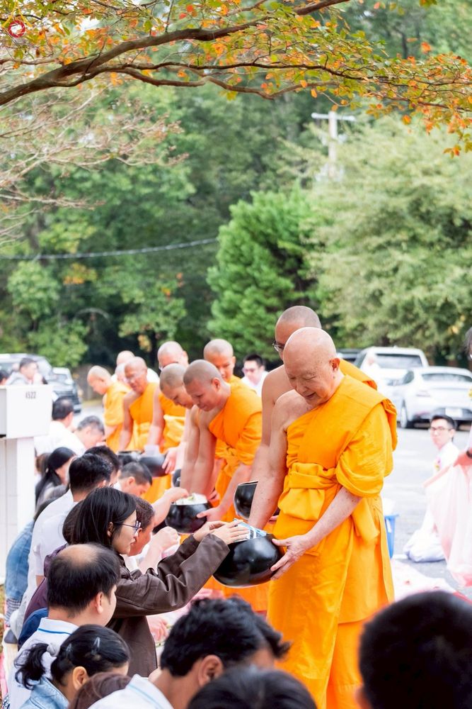 ภาพ No.263068:วันอาทิตย์ที่ 19 ตุลาคม พ.ศ. 2568 พิธีทอดกฐินสามัคคี ณ วัดพระธรรมกายจอร์เจีย  ประเทศสหรัฐอเมริกา 