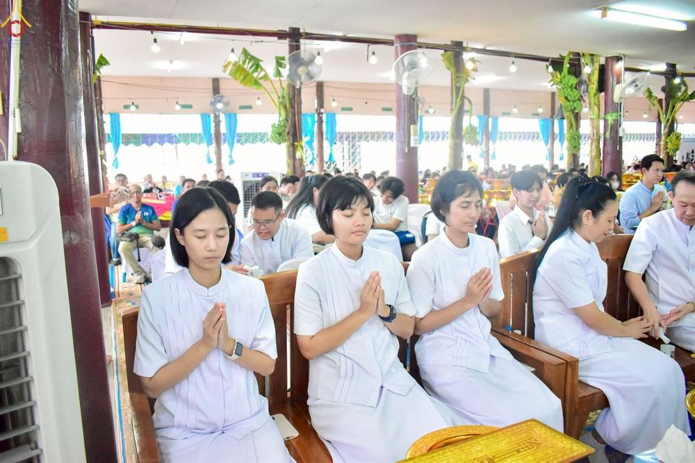 ภาพ No.258024:วันที่ 18 ตุลาคม พ.ศ. 2568 พิธีทอดกฐินสามัคคีทั่วไทย 30,000 วัด โดยคณะศิษยานุศิษย์ บูชาธรรม 81 ปี หลวงพ่อธัมมชโย ณ วัดสามง่าม อ.ดอนตูม จ.นครปฐม