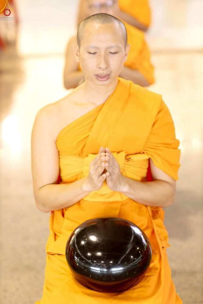 ภาพ No.240368:วันพุธที่ 27 สิงหาคม พ.ศ. 2568 พิธีตักบาตร ในวันธรรมชัย ณ วัดพระธรรมกาย จ.ปทุมธานี