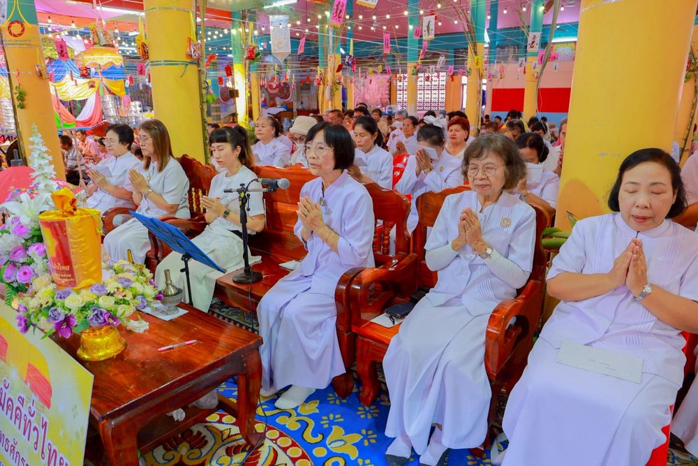 ภาพ No.256375:วันที่ 12 ตุลาคม พ.ศ. 2568 พิธีทอดกฐินสามัคคีทั่วไทย 30,000 วัด โดยคณะศิษยานุศิษย์ บูชาธรรม 81 ปี หลวงพ่อธัมมชโย ณ วัดเสาธงนอก อ.บางเสาธง จ.สมุทรปราการ