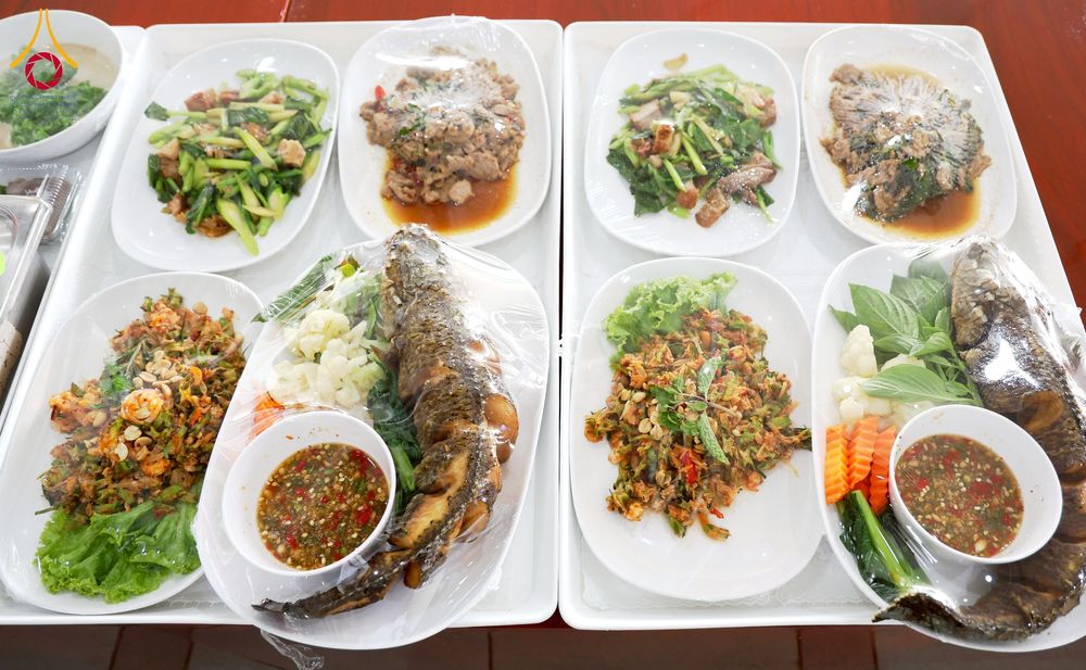 ภาพ No.263017:วันที่ 21 ตุลาคม พ.ศ. 2568 (วันพระ แรม 14 ค่ำ เดือน 11) พิธีบุพเปตพลี ครั้งที่ 171 ร่วมอุทิศบุญแด่หมู่ญาติที่ล่วงลับไปแล้ว และสืบทอดอายุพระพุทธศาสนา ณ หอฉันคุณยายอาจารย์ฯ วัดพระธรรมกาย