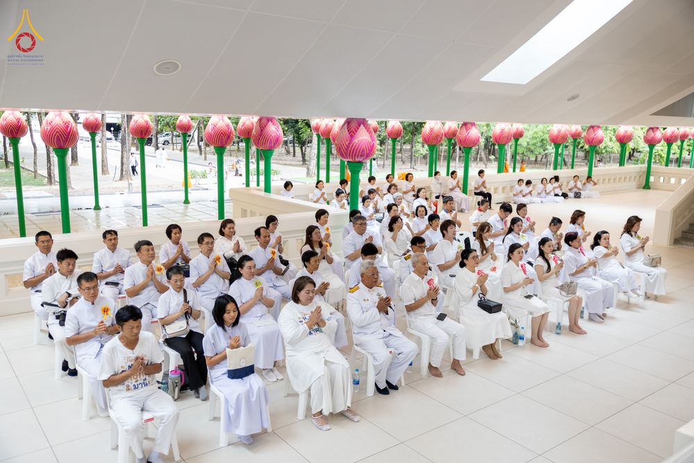 ภาพ No.332373:วันเสาร์ที่ 6 มิถุนายน พ.ศ.2569 พิธีต้อนรับสัญญาบัตร พัดยศ พระราชภาวนาวชิรวิเทศ วิ. ณ อุโบสถพระไตรปิฏก วัดพระธรรมกาย
