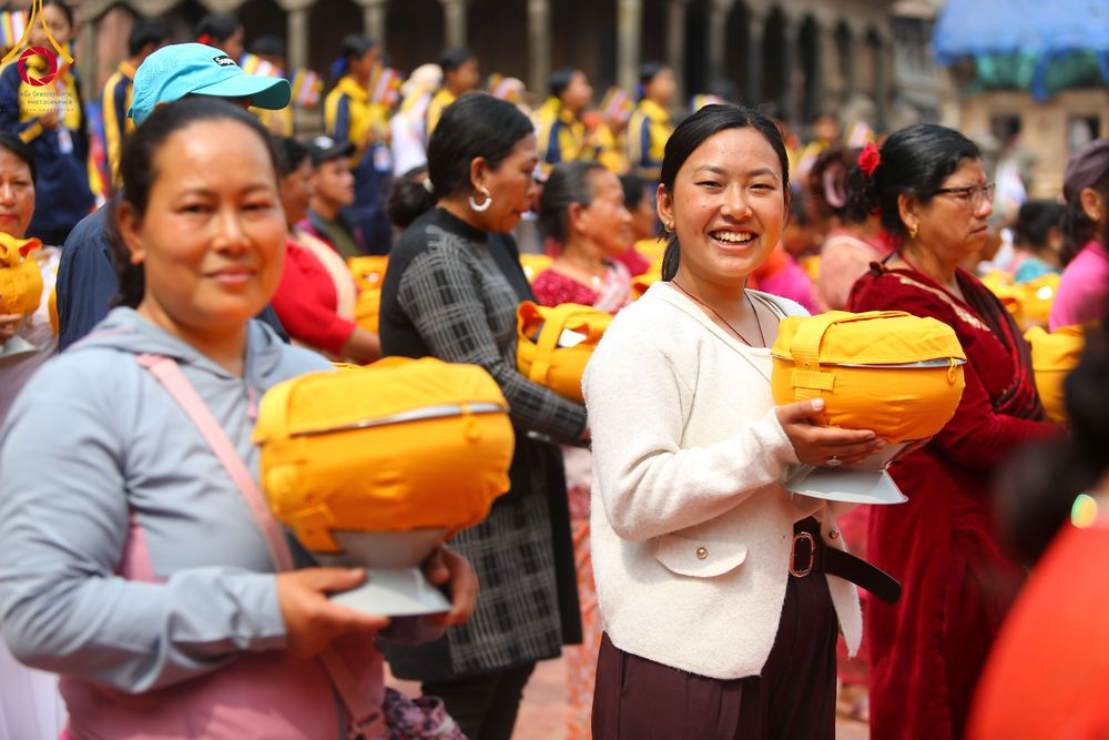 ภาพ No.313471:วันพฤหัสบดีที่ 12 มีนาคม พ.ศ. 2569 ขบวนแห่นาคธรรมทายาทในโครงการบรรพชาสามเณร 500 รูป  จาก นาคบาฮาล (Nagbahal) สู่จัตุรัสปาทัน (Patan Durbar Square) ประเทศเนปาล