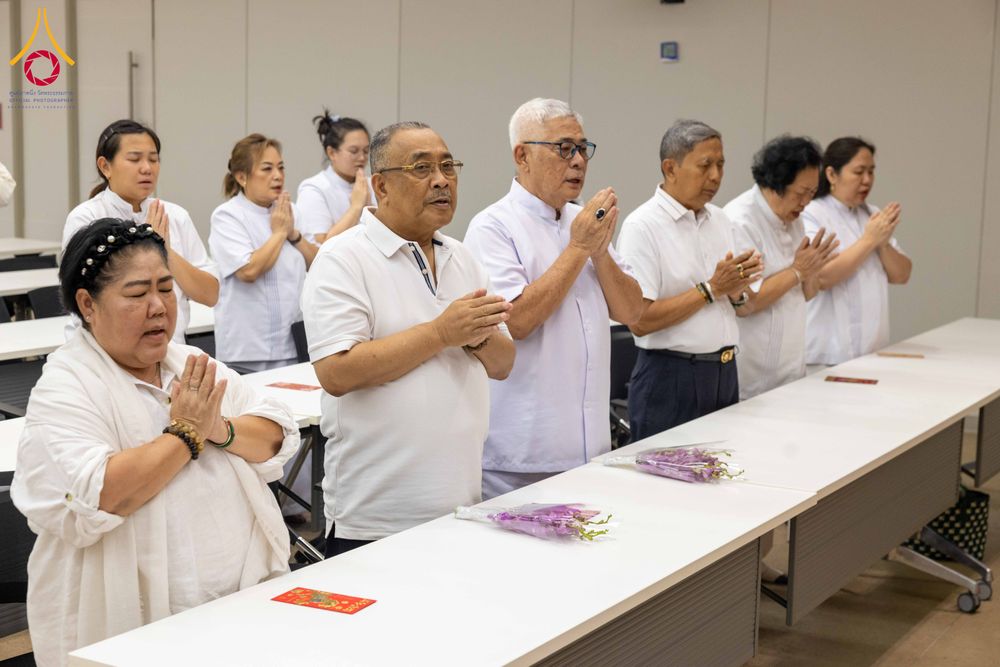 ภาพ No.324869:วันพฤหัสบดีที่ 23 เมษายน พ.ศ.2569  หลวงพ่อทัตตชีโว รองเจ้าอาวาสวัดพระธรรมกาย ถวายการต้อนรับและปฏิสันถารคณะชาวอินโดนีเซีย