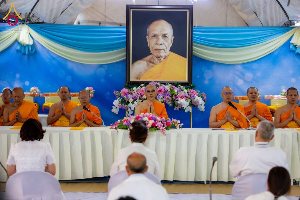 ภาพ No.289834:วันที่ 8 มกราคม พ.ศ. 2569 พิธีถวายภัตตาหารเป็นสังฆทาน แด่พระธรรมยาตรา ณ อนุสรณ์สถานคลองบางนางแท่น อ.สามพราน จ.นครปฐม ในโครงการธรรมยาตรา กตัญญูบูชา มหาปูชนียาจารย์ พระมงคลเทพมุนี(สด จนฺทสโร) พระผู้ปราบมาร อนุสรณ์สถาน 7 แห่ง ปีที่ 14