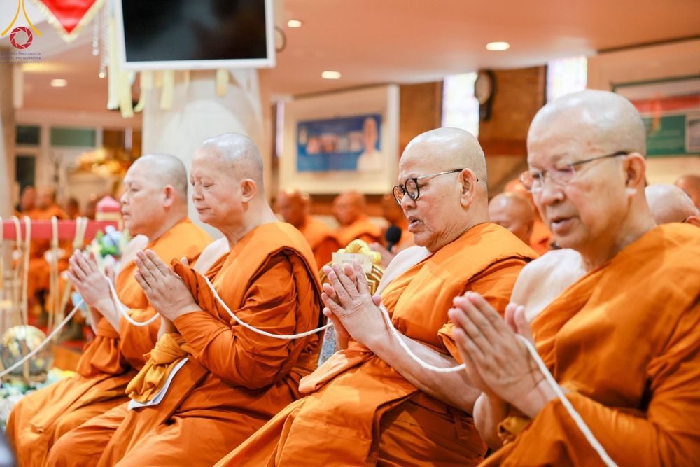ภาพ No.142624:พิธีพัทธสีมา ประดิษฐานลูกนิมิตมหาสมบัติ สถาปนาอุโบสถวัดพระธรรมกายลอนดอน บูชาธรรม 80 ปี หลวงพ่อธัมมชโย วันเสาร์ที่ 22 มิถุนายน พ.ศ. 2567