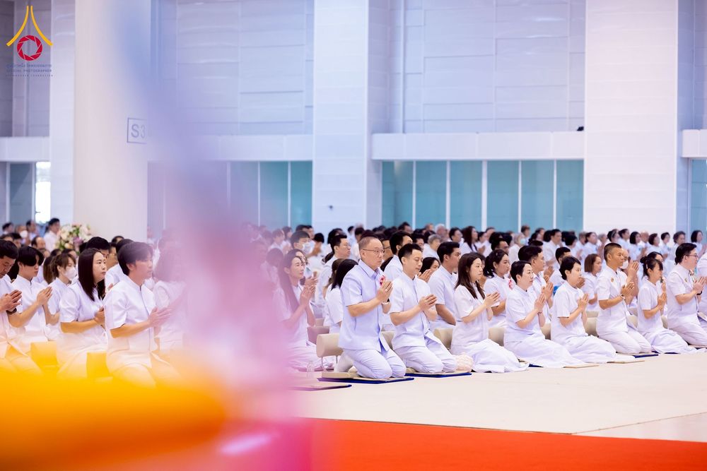 ภาพ No.277190:วันอาทิตย์ที่ 7 ธันวาคม พ.ศ. 2568 พิธีบูชาข้าวพระ ณ สภาธรรมกายสากล วัดพระธรรมกาย