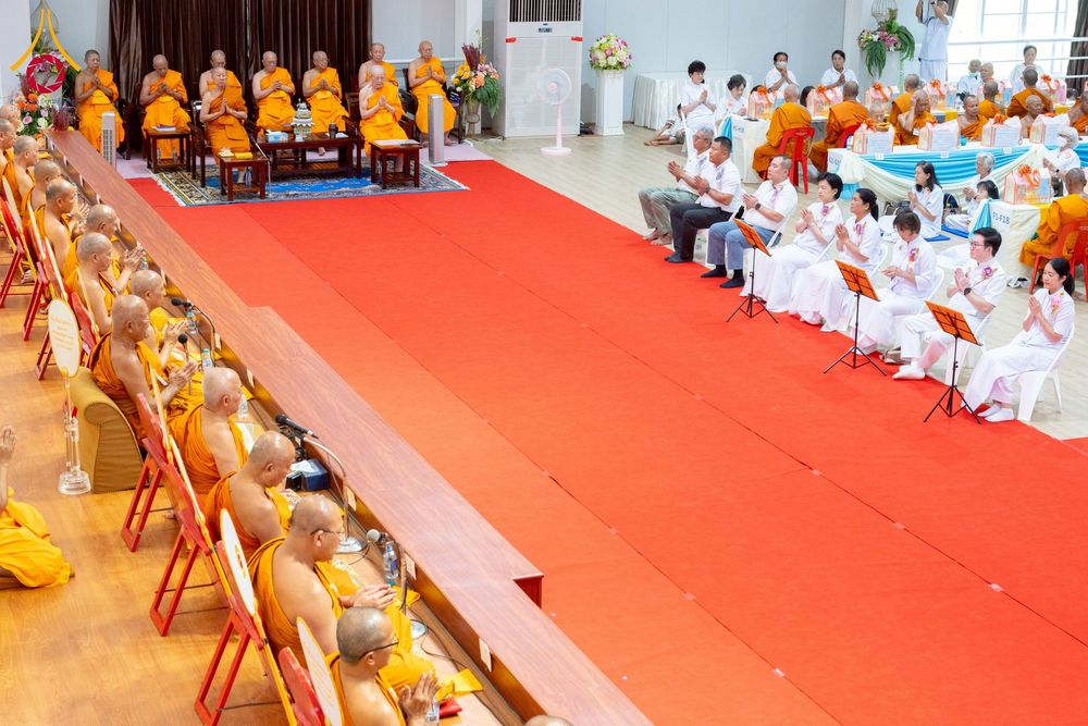 ภาพ No.238872:วันเสาร์ที่ 16 สิงหาคม พ.ศ. 2568 งานบุญประจำปี ครั้งที่ 20 พิธีทักษิณานุปทานแด่บรรพชน ตระกูลผ่องสวัสดิ์และหมู่ญาติที่ล่วงลับไปแล้ว ณ พระมหาเจดีย์ทัตตชีโว ศูนย์อบรมเยาวชนกาญจนบุรี
