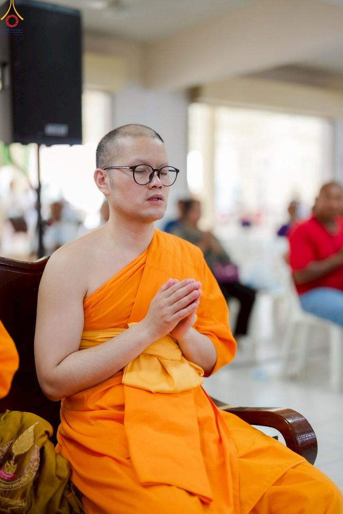 ภาพ No.233577:วันจันทร์ที่ 7 กรกฎาคม พ.ศ. 2568 จังหวัดบุรีรัมย์รวมใจ สัมมนาคณะสงฆ์ เพื่อฟื้นฟูพระพุทธศาสนา  โครงการทอดกฐินสามัคคีทั่วไทย 30,000 วัด ประจำปีพุทธศักราช 2568 และพิธีถวายมหาสังฆทาน 300 กว่าวัด โดยคณะศิษยานุศิษย์ บูชาธรรม 81 ปี หลวงพ่อธัมมชโย  ณ วัดกลาง พระ