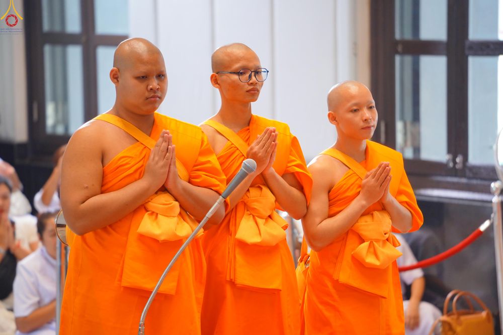 ภาพ No.328495:วันเสาร์ที่ 2 พฤษภาคม พ.ศ.2569 พิธีอุปสมบทสามเณรเตรียม DCI รุ่นที่ 23 ณ อุโบสถพระไตรปิฎก วัดพระธรรมกาย จังหวัดปทุมธานี