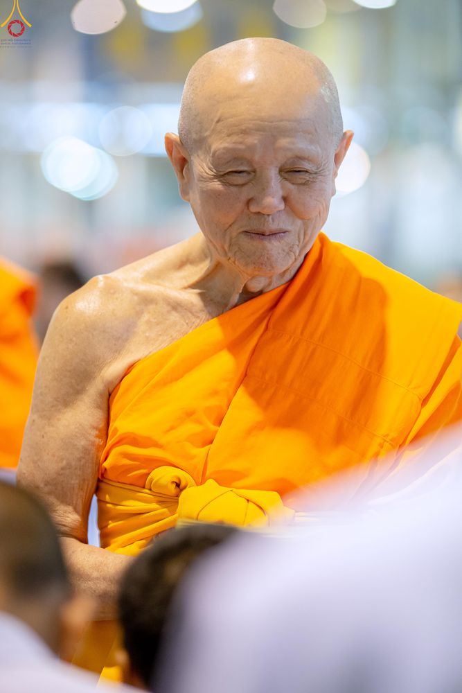 ภาพ No.327993:วันอาทิตย์ต้นเดือนที่ 3 พฤษภาคม พ.ศ.2569 พิธีบูชาข้าวพระ ณ วัดพระธรรมกาย