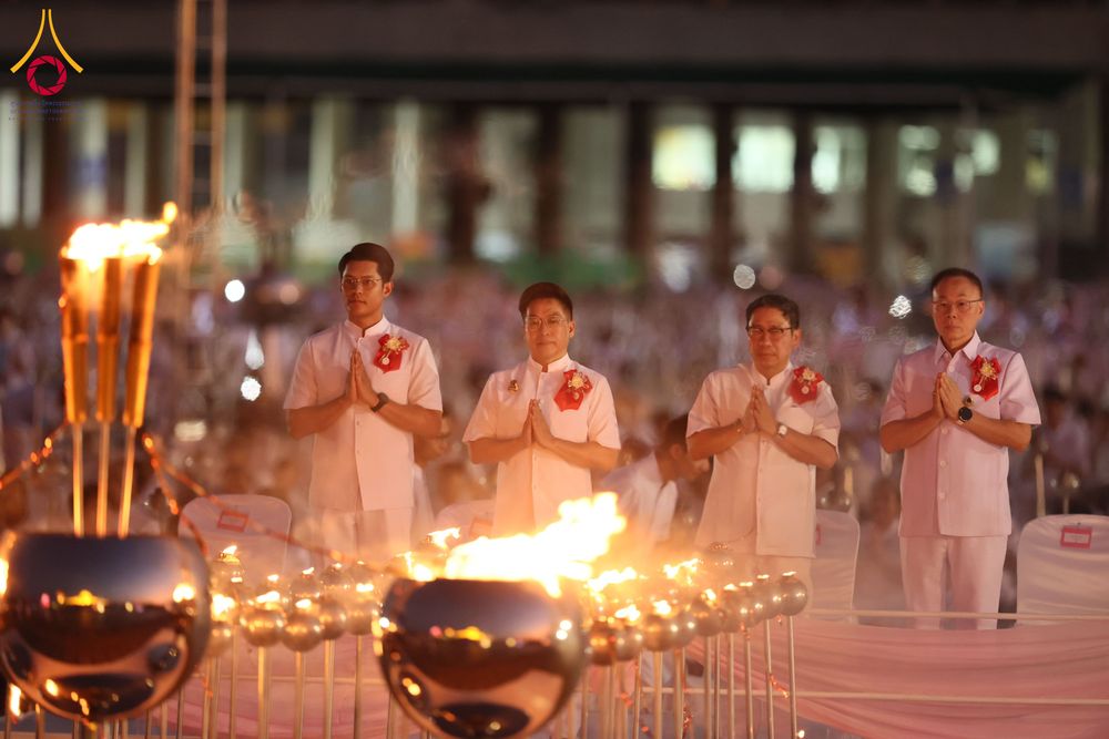 ภาพ No.312187:วันอังคารที่ 3 มีนาคม พ.ศ.2569 พิธีเวียนประทักษิณและจุดมาฆประทีป ณ ลานธรรมพระมหาธรรมกายเจดีย์ วัดพระธรรมกาย