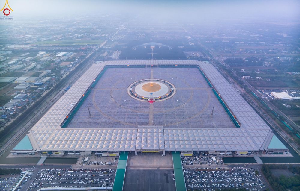 ภาพ No.324104:วันที่ 22 เมษายน พ.ศ.2569 (วันคุ้มครองโลก) พิธีถวายมหาสังฆทาน 40,000 กว่าวัดทั่วประเทศ ณ ลานธรรม พระมหาธรรมกายเจดีย์ วัดพระธรรมกาย