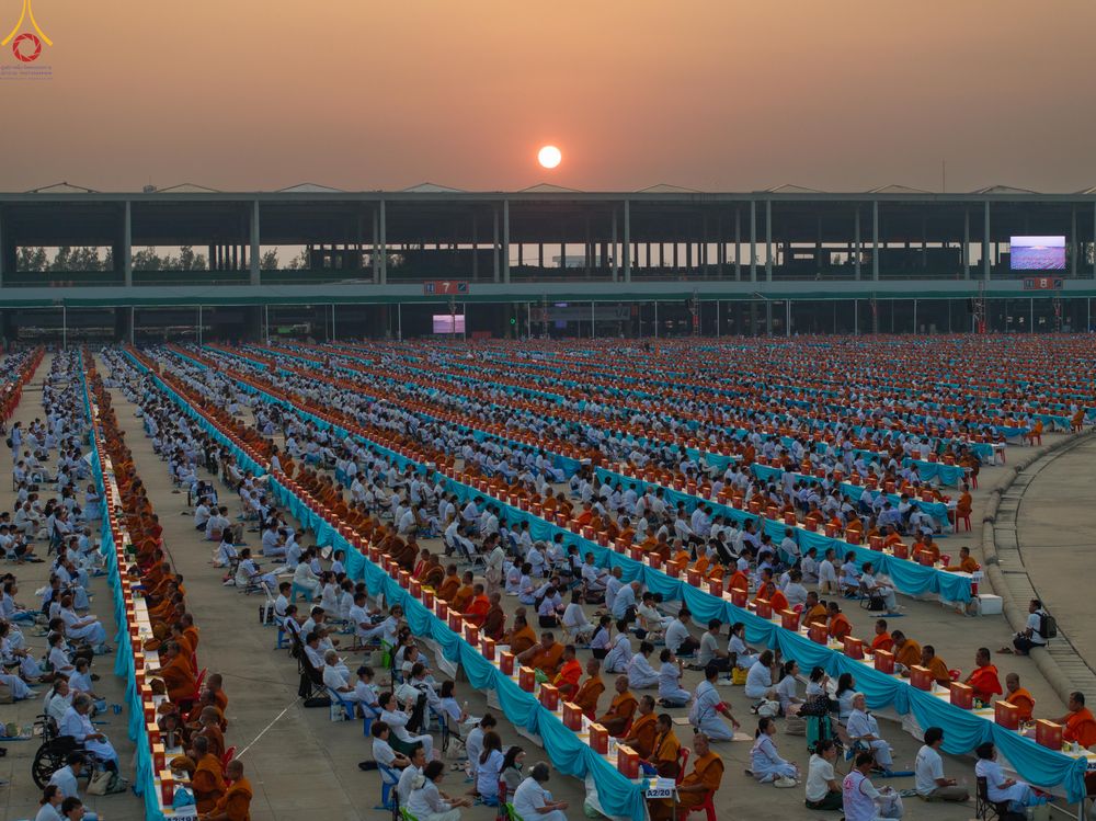 ภาพ No.325106:วันที่ 22 เมษายน พ.ศ.2569 (วันคุ้มครองโลก) พิธีถวายมหาสังฆทาน 40,000 กว่าวัดทั่วประเทศ (ชุดที่ 2) ณ ลานธรรม พระมหาธรรมกายเจดีย์ วัดพระธรรมกาย