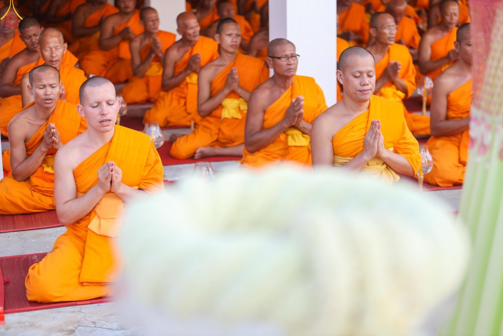 ภาพ No.302804:วันที่ 24 มกราคม พ.ศ. 2569 พิธีจุดประทีปธรรมถวายเป็นพุทธบูชา  และบูชาธรรมมหาปูชนียาจารย์  ณ อาคารธรรมยาตรา กตัญญูบูชามหาปูชนียาจารย์  ตรงข้ามวัดปากน้ำภาษีเจริญ จ.กรุงเทพมหานคร ในโครงการธรรมยาตรา กตัญญูบูชา มหาปูชนียาจารย์ พระมงคลเทพมุนี(สด จนฺทสโร) พระผู