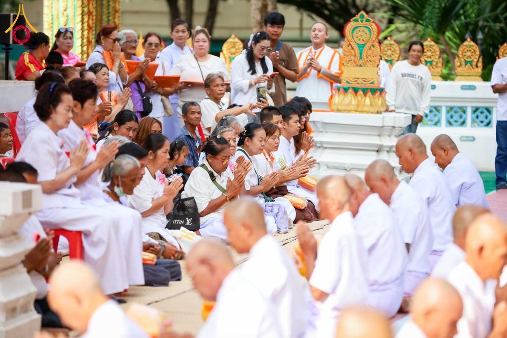 ภาพ No.341682:วันเสาร์ที่ 25 กรกฎาคม พ.ศ.2569  พิธีอุปสมบทหมู่พระธรรมทายาท รุ่นเข้าพรรษา ประจำปี 2569 จำนวน 20 รูป จัดโดย ธุดงคสถานพิษณุโลก  ณ พัทธสีมา วัดเกาะแก้วประชานุรักษ์ ต.ชัยนาม อ.วังทอง จ.พิษณุโลก
