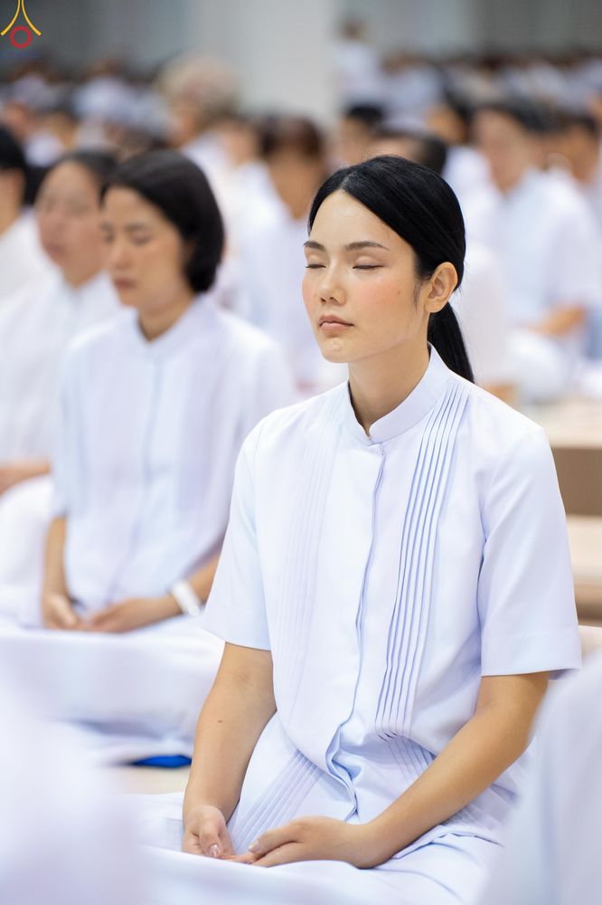 ภาพ No.337840:วันอาทิตย์ต้นเดือน 5 กรกฎาคม พ.ศ.2569 พิธีบูชาข้าวพระ ณ สภาธรรมกายสากล วัดพระธรรมกาย