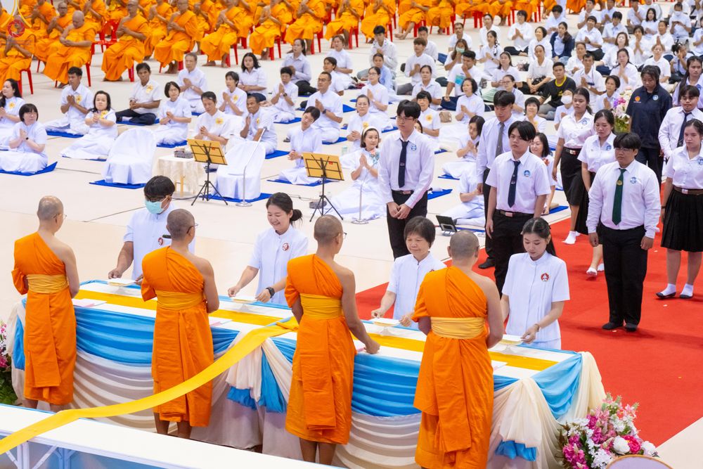 ภาพ No.339553:วันที่ 18 กรกฎาคม พ.ศ.2569 วันมหารำลึก ครั้งที่ 36 ณ ห้องแก้วสารพัดนึก 1 วัดพระธรรมกาย