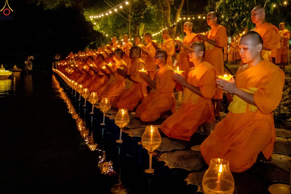 ภาพ No.292196:วันที่ 10 มกราคม พ.ศ. 2569 พิธีจุดประทีปถวายเป็นพุทธบูชา และบูชาธรรมมหาปูชนียาจารย์  ณ อนุสรณ์สถานคลองบางนางแท่น อ.สามพราน จ.นครปฐม ในโครงการธรรมยาตรา กตัญญูบูชา มหาปูชนียาจารย์ พระมงคลเทพมุนี(สด จนฺทสโร) พระผู้ปราบมาร อนุสรณ์สถาน 7 แห่ง ปีที่ 14