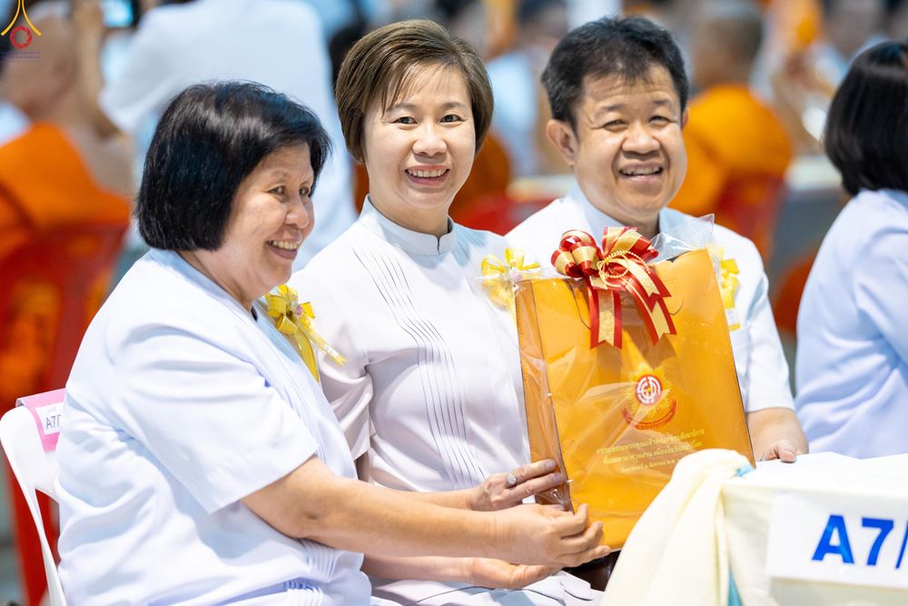 ภาพ No.342262:วันอาทิตย์ที่ 2 สิงหาคม พ.ศ.2569 พิธีถวายไทยธรรม คณะสงฆ์ 2,000 กว่าวัด ทั่วประเทศ, พิธีถวายไทยธรรม คณะสงฆ์ 323 วัด 4 จังหวัดชายแดนใต้ ณ สภาธรรมกายสากล วัดพระธรรมกาย