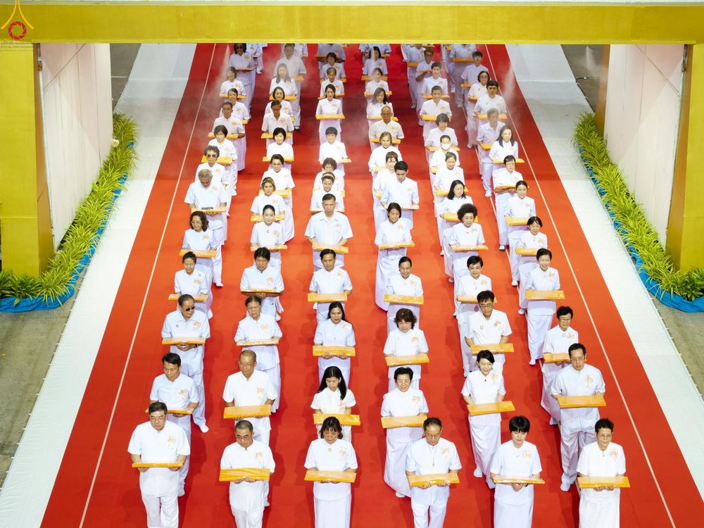 ภาพ No.345623:วันพฤหัสบดีที่ 27 สิงหาคม พ.ศ.2569 พิธีทอดผ้าป่าเพื่อถวายอุปกรณ์สื่อโสตทัศน์ อาคาร 82 ปี หลวงพ่อธัมมชโย พิธีทอดผ้าป่าสมทบกฐินวัดพระธรรมกาย และสมทบกฐิน 30,000 กว่าวัดทั่วไทย ครั้งที่ 1 ประจำปี พุทธศักราช 2569 ณ วัดพระธรรมกาย ปทุมธานี