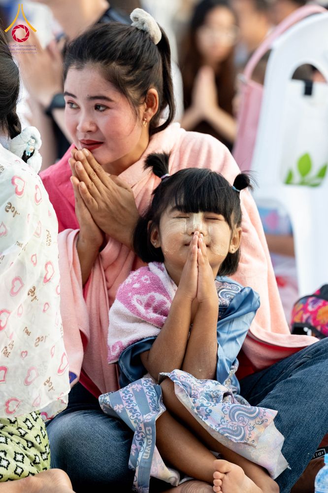 ภาพ No.310303:วันอาทิตย์ที่ 15 กุมภาพันธ์ พ.ศ. 2569 ตักบาตรพระ 1,000 รูป เมืองตรัง ปีที่ 2 ณ ลานพระบรมราชานุสาวรีย์ รัชกาลที่ 5 (หน้าศาลจังหวัดตรัง)อ.เมือง จ.ตรัง