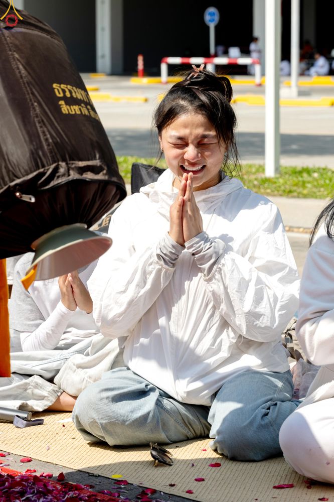 ภาพ No.304134:วันที่ 25 มกราคม พ.ศ. 2569 พิธีต้อนรับพระธรรมยาตรา  รร.สามัคคีราษฏร์บำรุง-วัดพระธรรมกาย ในโครงการธรรมยาตรา กตัญญูบูชา มหาปูชนียาจารย์ พระมงคลเทพมุนี(สด จนฺทสโร) พระผู้ปราบมาร อนุสรณ์สถาน 7 แห่ง ปีที่ 14