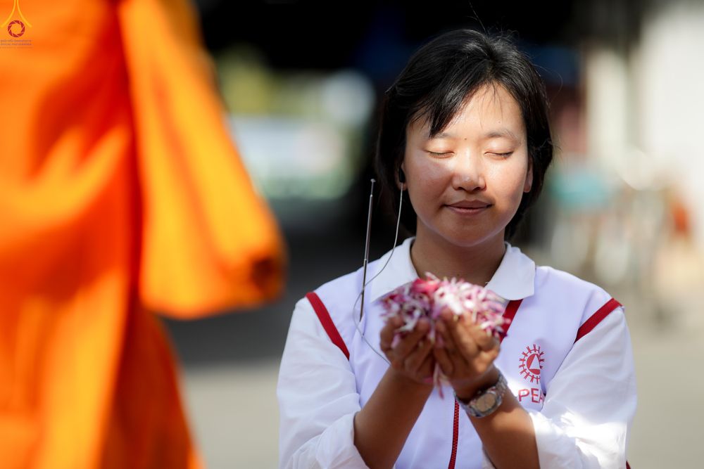 ภาพ No.287464:วันที่ 3 มกราคม พ.ศ. 2569 พิธีต้อนรับพระธรรมยาตรา ในโครงการธรรมยาตรา กตัญญูบูชา มหาปูชนียาจารย์ พระมงคลเทพมุนี(สด จนฺทสโร) พระผู้ปราบมาร อนุสรณ์สถาน 7 แห่ง ปีที่ 14 ณ อนุสรณ์สถานมหาวิหารพระมงคลเทพมุนี (โลตัสแลนด์) อ.สองพี่น้อง จ.สุพรรณบุรี