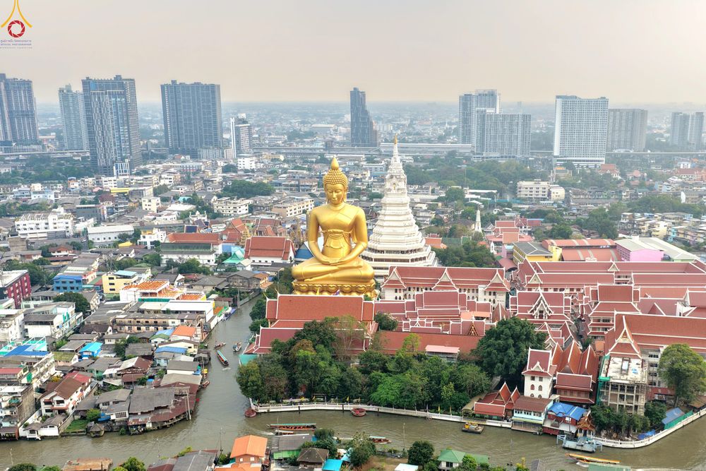 ภาพ No.299971:วันที่ 22 มกราคม พ.ศ.2569 พระธรรมยาตราปฏิบัติธรรม และถ่ายภาพหมู่ประวัติศาสตร์ ณ อาคารธรรมยาตรา กตัญญูบูชามหาปูชนียาจารย์  ตรงข้ามวัดปากน้ำภาษีเจริญ จ.กรุงเทพมหานคร ในโครงการธรรมยาตรา กตัญญูบูชา มหาปูชนียาจารย์ พระมงคลเทพมุนี(สด จนฺทสโร) พระผู้ปราบมาร อนุ