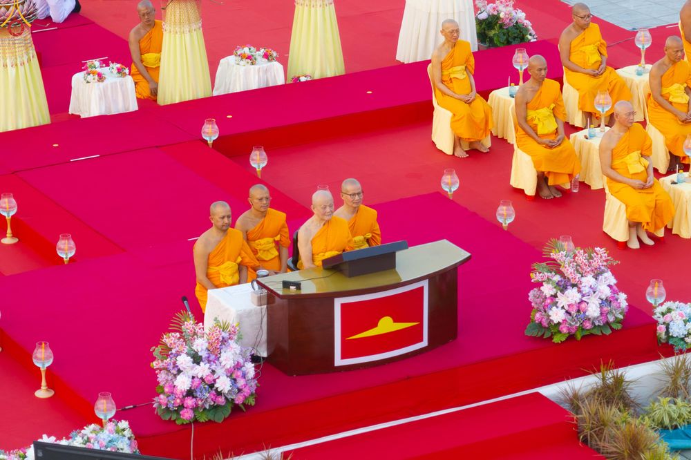 ภาพ No.307412:วันที่ 31 มกราคม พ.ศ. 2569 พิธีจุดประทีปธรรมถวายเป็นพุทธบูชา  และบูชาธรรมมหาปูชนียาจารย์ (ภาพชุดที่ 2) ณ วัดพระธรรมกาย ปทุมธานี ในโครงการธรรมยาตรา กตัญญูบูชา มหาปูชนียาจารย์ พระมงคลเทพมุนี(สด จนฺทสโร) พระผู้ปราบมาร อนุสรณ์สถาน 7 แห่ง ปีที่ 14