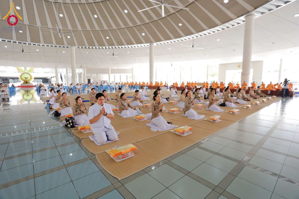 ภาพ No.311538:วันจันทร์ที่ 23 กุมภาพันธ์ พ.ศ. 2569 เปิดโลกทัศน์ผู้บริหารสถานศึกษายุคใหม่ เรียนรู้ต้นแบบการพัฒนาคนผ่านพลัง “บวร–V-Star” ผู้เข้ารับการพัฒนาตามโครงการ สพฐ. ศึกษาดูงานวัดพระธรรมกาย เสริมภาวะผู้นำคุณธรรมสู่การบริหารโรงเรียนอย่างยั่งยืน ณ อาคาร 100 ปี คุณยาย