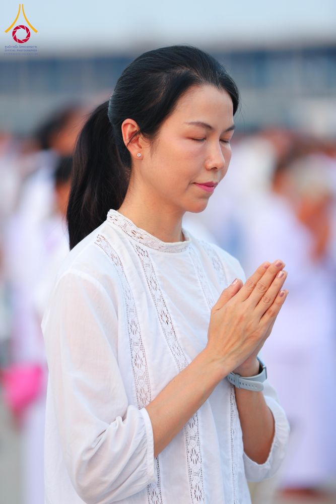 ภาพ No.307099:วันที่ 31 มกราคม พ.ศ. 2569  พิธีจุดประทีปธรรมถวายเป็นพุทธบูชา  และบูชาธรรมมหาปูชนียาจารย์ (ภาพชุดที่ 1) ณ วัดพระธรรมกาย ปทุมธานี ในโครงการธรรมยาตรา กตัญญูบูชา มหาปูชนียาจารย์ พระมงคลเทพมุนี(สด จนฺทสโร) พระผู้ปราบมาร อนุสรณ์สถาน 7 แห่ง ปีที่ 14