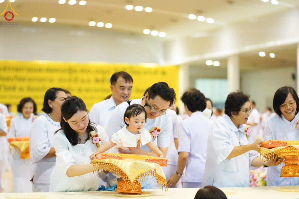 ภาพ No.154629:พิธีทอดผ้าป่าสมทบกฐินวัดพระธรรมกาย และสมทบกฐิน 30,000 วัดทั่วไทย ครั้งที่ 2 ณ สภาธรรมกายสากล วัดพระธรรมกาย วันอังคารที่ 17 กันยายน พ.ศ. 2567