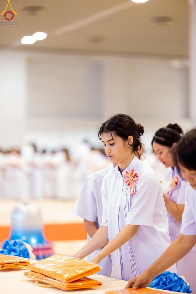 ภาพ No.178099:พิธีทอดผ้าป่าต้นสมบัติจักรพรรดิ ในวันอาทิตย์ที่ 1 ธันวาคม พ.ศ. 2567 ณ สภาธรรมกายสากล วัดพระธรรมกาย