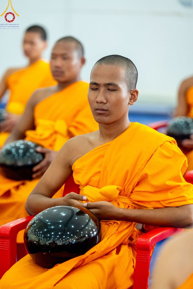 ภาพ No.314229:วันอังคารที่ 17 มีนาคม พ.ศ. 2569 พิธีตักบาตรฉลองสามเณรใหม่ 500 รูป  ณ มณฑลพิธีลุมพินี ประเทศเนปาล