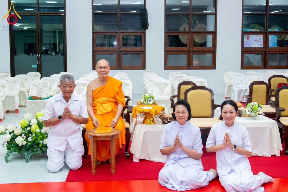 ภาพ No.314601:วันศุกร์ที่ 20 มีนาคม พ.ศ. 2569 พิธีบำเพ็ญกุศล คุณพ่อณรงค์ จินตมากุล โยมบิดา พระครูปลัดรัตนวีรวัฒน์ (รังสฤษดิ์ อิทฺธิจินตโก) ที่ปรึกษาเจ้าคณะจังหวัดปทุมธานี เจ้าอาวาสวัดพระธรรมกาย  ณ ห้องปลูกศรัทธา 2 วัดพระธรรมกาย ปทุมธานี