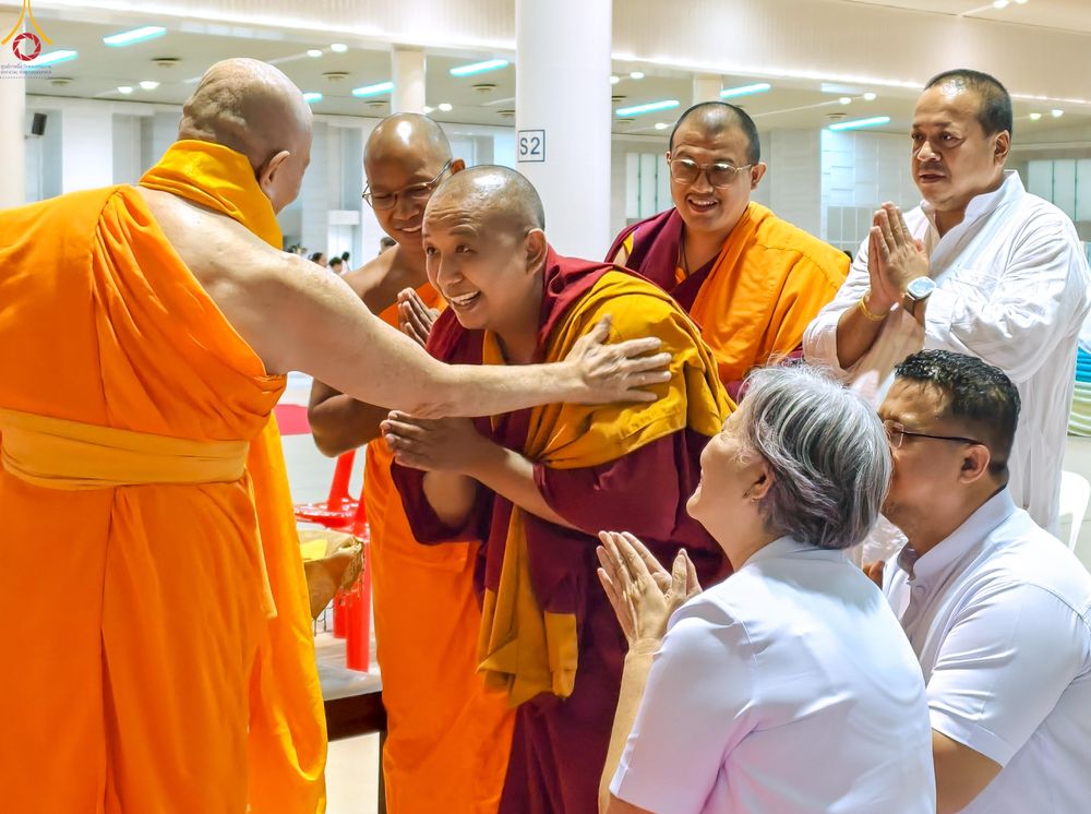 ภาพ No.327855:วันที่ 3 พฤษภาคม พ.ศ.2569 พิธีรับมอบพระบรมสารีริกธาตุ จากสาธารณรัฐแห่งสหภาพเมียนมา ณ ห้องแก้วสารพัดนึก วัดพระธรรมกาย
