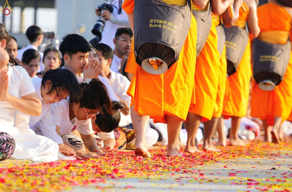 ภาพ No.305998:วันที่ 25 มกราคม พ.ศ. 2569 พิธีต้อนรับพระธรรมยาตรา วัดพระธรรมกาย(ภาพชุดที่ 4) ในโครงการธรรมยาตรา กตัญญูบูชา มหาปูชนียาจารย์ พระมงคลเทพมุนี(สด จนฺทสโร) พระผู้ปราบมาร อนุสรณ์สถาน 7 แห่ง ปีที่ 14