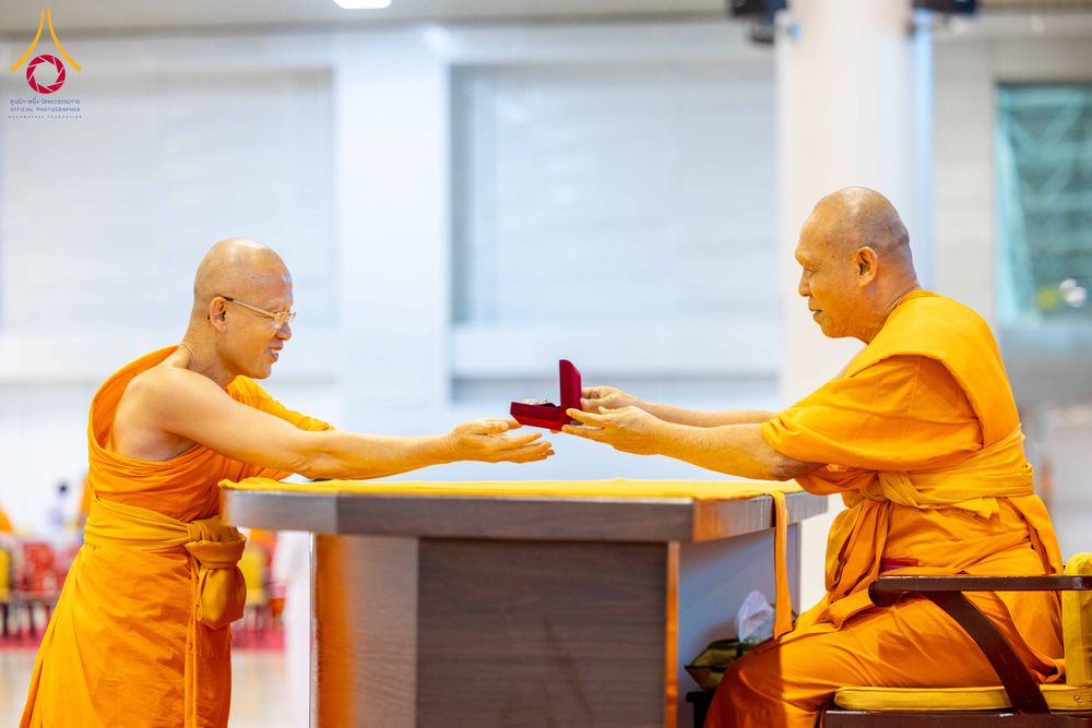 ภาพ No.308612:วันที่ 1 กุมภาพันธ์ พ.ศ. 2569 สัมมนาพิเศษ พิธีมอบพระราชเหล็ก ณ ห้องแก้วสารพัดนึก1 วัดพระธรรมกาย จ.ปทุมธานี