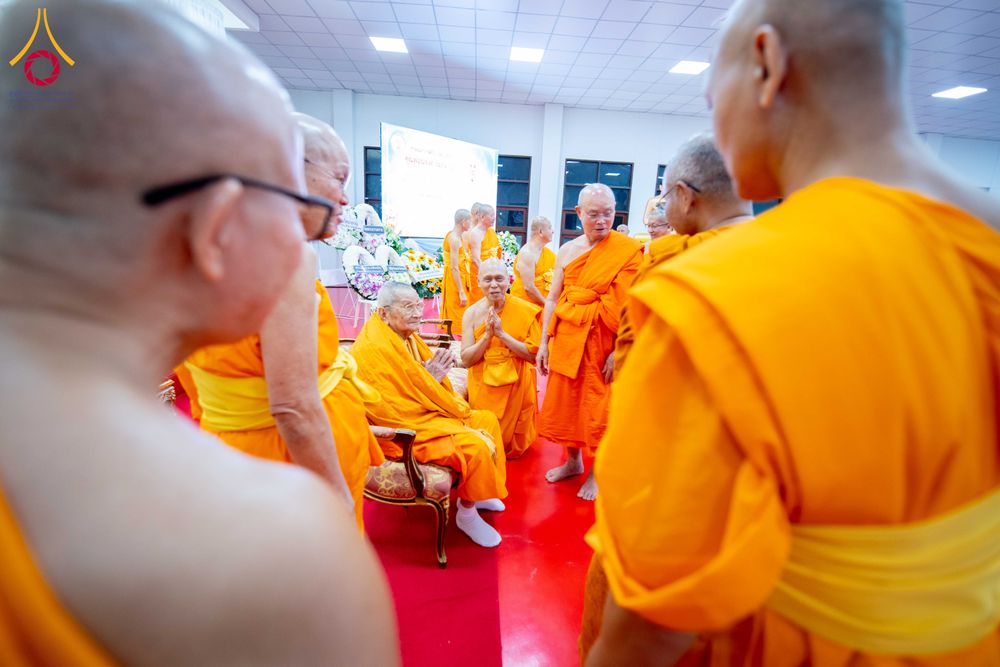 ภาพ No.314486:วันพฤหัสบดีที่ 19 มีนาคม พ.ศ. 2569 พิธีบำเพ็ญกุศล คุณพ่อณรงค์ จินตมากุล โยมบิดา พระครูปลัดรัตนวีรวัฒน์ (รังสฤษดิ์ อิทฺธิจินตโก) ที่ปรึกษาเจ้าคณะจังหวัดปทุมธานี เจ้าอาวาสวัดพระธรรมกาย  ณ ห้องปลูกศรัทธา 2 วัดพระธรรมกาย ปทุมธานี