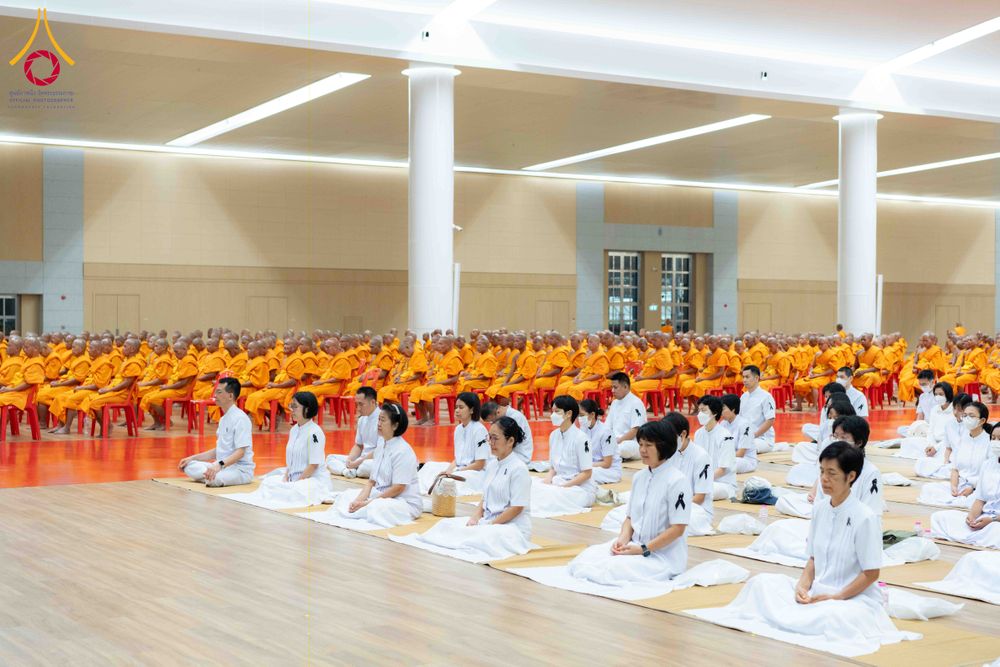 ภาพ No.306446:วันที่ 31 มกราคม พ.ศ. 2569  พิธีบำเพ็ญกุศล 100 วัน เพื่ออุทิศถวายแด่  สมเด็จพระนางเจ้าสิริกิติ์ พระบรมราชินีนาถ พระบรมราชชนนีพันปีหลวง ณ ห้องแก้วสารพัดนึก2 วัดพระธรรมกาย ปทุมธานี