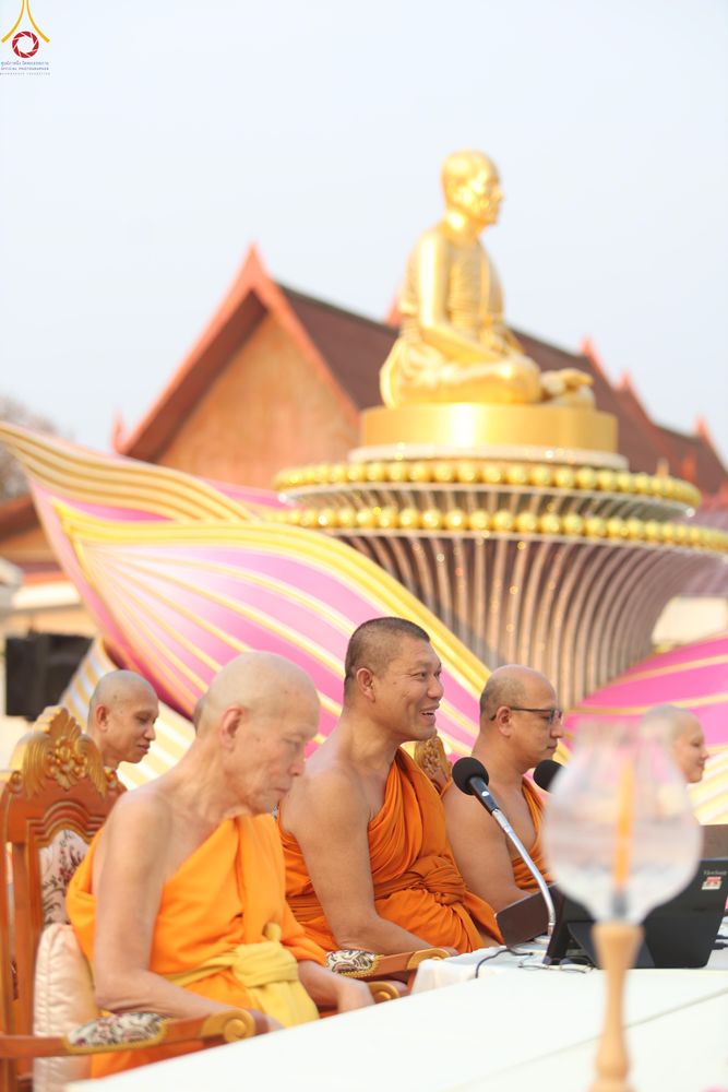 ภาพ No.296967:วันที่ 17 มกราคม พ.ศ. 2569 พิธีจุดประทีปถวายเป็นพุทธบูชา และบูชาธรรมมหาปูชนียาจารย์  ณ วัดโบสถ์บน ต.บางคูเวียง จ.นนทบุรี อนุสรณ์สถานลำดับที่ 4 สถานที่เกิดด้วยกายธรรม ในโครงการธรรมยาตรา กตัญญูบูชา มหาปูชนียาจารย์ พระมงคลเทพมุนี(สด จนฺทสโร) พระผู้ปราบมาร อ