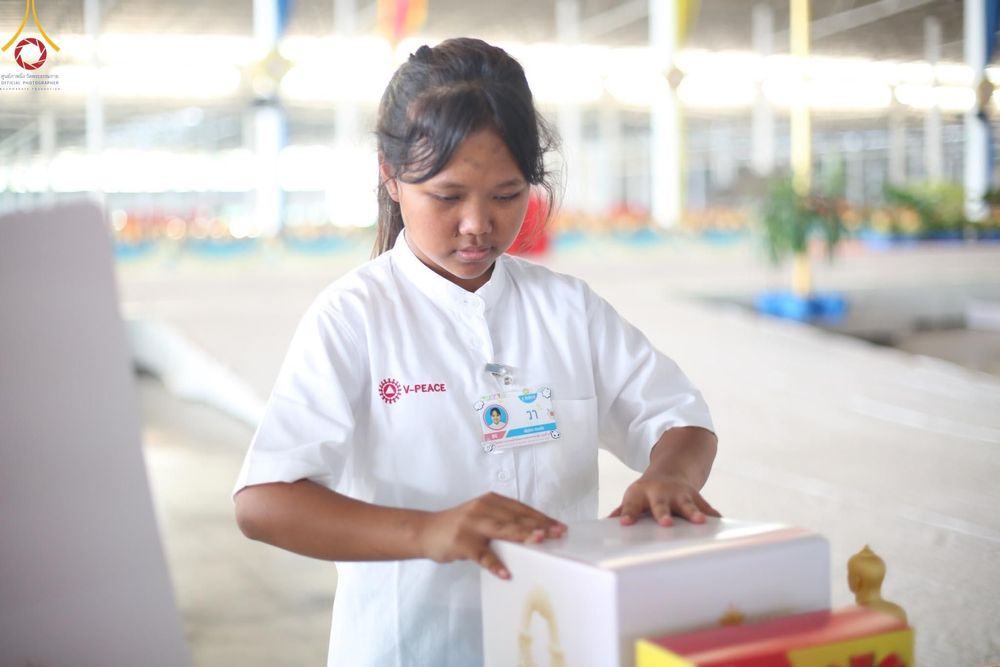 ภาพ No.61486:V.36 ทุ่มเทเพื่อพ่อ 80 ปี ภาพการเตรียมงานของหน่วยงานต่างๆ เพื่อพิธีฉลองอายุวัฒนมงคล 80 ปี หลวงพ่อธัมมชโย และรับถวายมหาสังฆทาน 10,000 กว่าวัดทั่วประเทศ ในวันคุ้มครองโลก จันทร์ที่ 22 เมษายน พ.ศ.2567